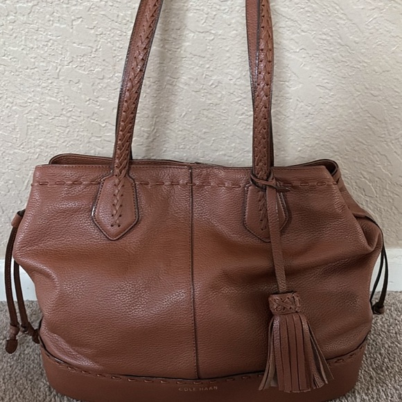 COLE HAAN leather large tote with snap closure - Picture 3 of 5